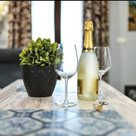 Typical Sevillan 2 Bedroom Unit 외부 사진